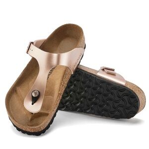 Birkenstock Gizeh In Metallic Copper, Size EU 37 Regular